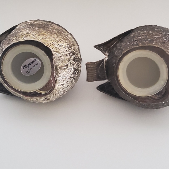 Elegance silver plated zink salt and pepper shaker set - Picture 3 of 4